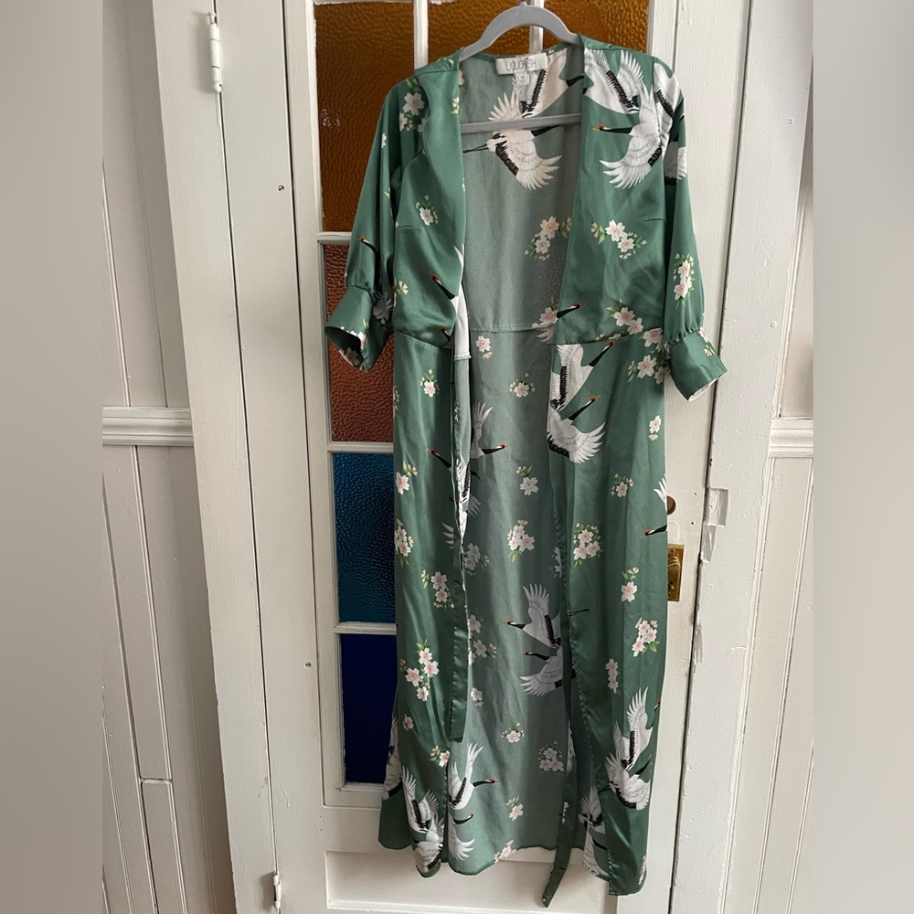 Elegant Green Crane Print Kimono Dress